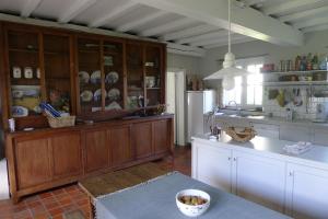Köök või kööginurk majutusasutuses Holiday Home Bonjour Clara