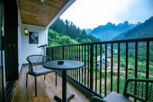 山景或在酒店看到的山景