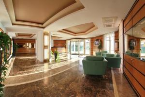 Preddverje oz. recepcija v nastanitvi Monte Carlo Palace Suites