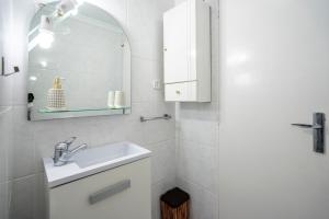 Zdjęcie z galerii obiektu Lindo y acogedor departamento w mieście Torre del Mar