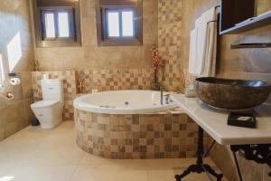 El Molí de Pontons suites con jacuzzi spa, Pontons – Precios ...