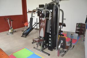 Fitness centrum a/nebo fitness zařízení v ubytování Hotel Pousada Rancho Fundo