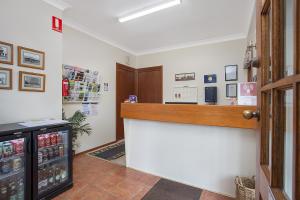 Kuchyň nebo kuchyňský kout v ubytování Manifold Motor Inn