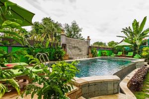 Bazén v ubytování Lembongan Hostel nebo v jeho okolí
