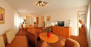 TV a/nebo společenská místnost v ubytování Hotel Nothwang