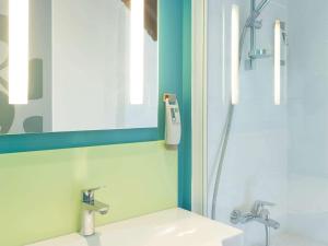 Koupelna v ubytování ibis Styles Bayonne