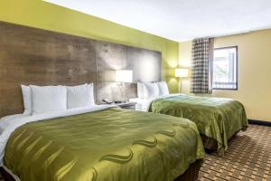 Postel nebo postele na pokoji v ubytování Quality Inn Franklin - Cool Springs Area
