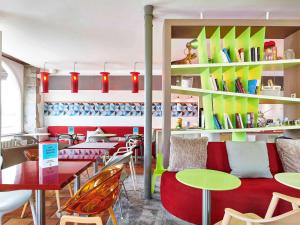 Posezení v ubytování ibis Styles Bayonne