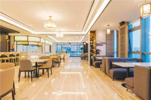 Χώρος καθιστικού στο Atour Hotel Taizhou Linhai Branch