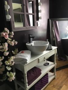 Et badeværelse på Villa Camélia + 10 billeder