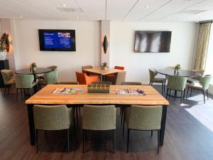 TV i/ili multimedijalni sistem u objektu Golden Tulip Zoetermeer - Den Haag