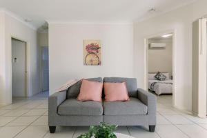 
A seating area at Secure 2 bed unit in Gray - close Palmerston City
