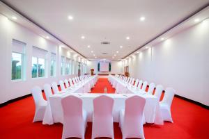 Sangkahak Mith Hotel商务区和/或会议室