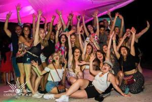 Hostia v ubytovaní Hostel Villa Skansi