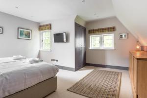 Katil atau katil-katil dalam bilik di Amazing penthouse, stunning views, Castle 2 mins