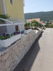 Nespecifikovaný výhled na hory nebo výhled na hory při pohledu z apartmánu