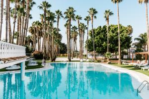Bazén v ubytování Tu&Me Resort - Adults Only nebo v jeho okolí