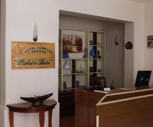 Foto dalla galleria di Hotel Pishat e Buta a Golem