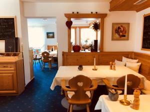 Posezení v ubytování Hotel Berghof