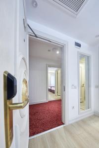 Ein Bett oder Betten in einem Zimmer der Unterkunft Albinas Hotel Old City