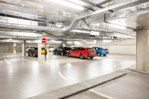 Gambar di galeri bagi Apartment Invalidovna with FREE parking di Prague