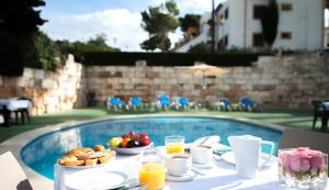 Comida no apart-hotel ou em algum lugar perto