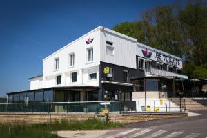 Gallery image of Logis Les Voiliers in Peigney +29 photos