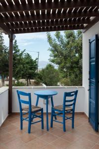 A balcony or terrace at Villa Kairos Naxos