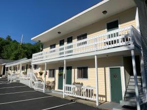 Gallery image of Green Acre Motel in Lake George