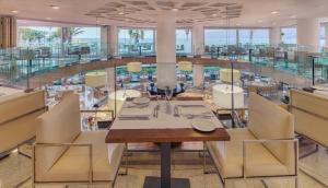 Reštaurácia alebo iné gastronomické zariadenie v ubytovaní H10 Tenerife Playa