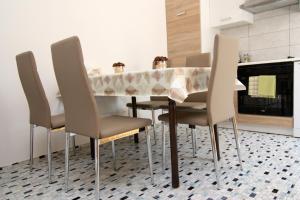 Ein Sitzbereich in der Unterkunft Holiday House Palma