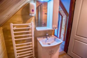 Kopalnica v nastanitvi Apartmani Restoran Durmitor