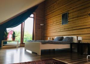 Posezení v ubytování Room in a Scandinavian Style House