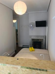A television and/or entertainment centre at Kasa Usandizaga
