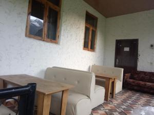 Posezení v ubytování Guest House Tavaduri