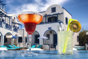 Roula Villa Studios & Apartments的酒水