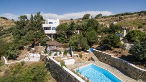 The swimming pool at or close to Villa Kairos Naxos