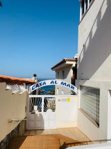 A balcony or terrace at Casa al Mar