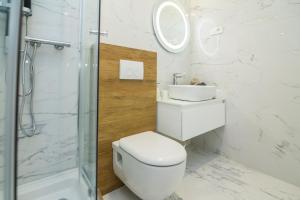 FK Apartments的一间浴室