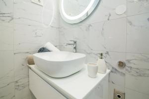 FK Apartments的一间浴室