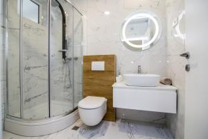 FK Apartments的一间浴室