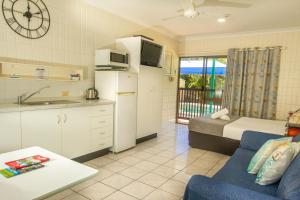 Gallery image of Tropical Palms Resort & 4WD Hire in Picnic Bay