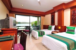 Televisor o centre d'entreteniment de Phi Phi Island Cabana Hotel