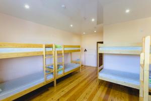 Un ou plusieurs lits superposés dans un hébergement de l'établissement Hostel U City