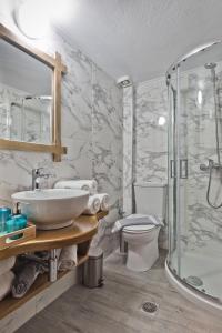 Philoxenia Apartments tesisinde bir banyo