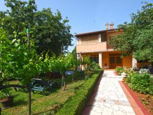 Fotografie z fotogalerie ubytování Apartment Mirjana 1906 v destinaci Muntić + 24 fotografií