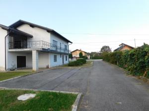 an empty street in front of a house at Haus Videm in Videm pri Ptuju