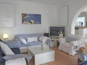 Et opholdsområde på Villa Mariona by Interhome