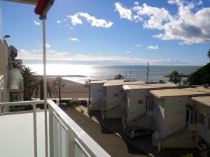 Fotografia z galérie ubytovania Terrasse vue mer a 20m plage Cambrils. Locamar Apt Lourdes v destinácii Cambrils