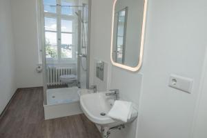 Kylpyhuone majoituspaikassa Boardinghouse Flensburg - by Zimmer FREI! Holidays